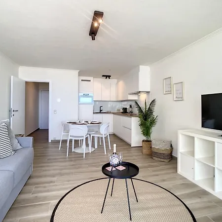 Royal Ascot R7 Met Terras En Zeezicht Op Toplocatie Apartament Ostenda